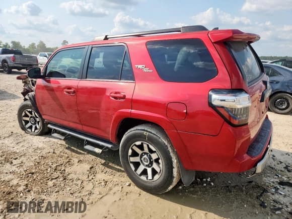 ✅ 2021 Toyota 4Runner TRD Off Road • VIN: JTEPU5JR9M5866572 • Lot: 71680395. Listed on Copart with 47,889 mi. Free auction sales archive from the USA and detailed vehicle history report at DreamBid. Image 2.