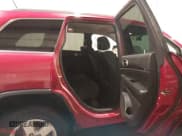 ✅ 2011 Jeep Grand Cherokee Laredo • VIN: 1J4RR4GG4BC550949 • Lot: 43546308. Listed on IAAI with 204,503 mi. Free auction sales archive from the USA and detailed vehicle history report at DreamBid. Image 8.