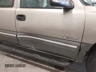 2000 Chevrolet Silverado 1500 LS z VIN 1GCEK19T1YE336600, wystawiony jako IAAI lot #42383410 z przebiegiem 64 920 mil mil oraz . Historia ofert i sprzedaży dostępna na DreamBid. Obrazek 6.