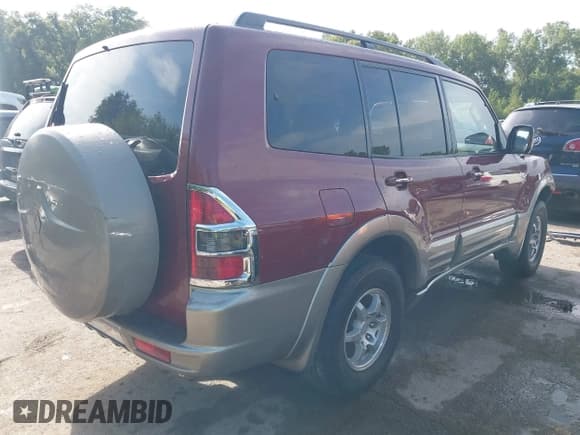 ✅ 2001 Mitsubishi Montero Limited • VIN: JA4MW51R21J039835 • Лот: 43006425. Опубликован ранее на IAAI с пробегом 220 983 миль. Бесплатный доступ к архиву аукционных продаж из США и подробный отчёт об истории автомобиля на DreamBid. Изображение 4.