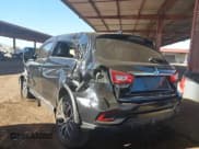 ✅ 2019 Mitsubishi Outlander SE • VIN: JA4AP4AU6KU029744 • Lot: 41010837. Wystawiony na IAAI z przebiegiem 92 189 mil. Bezpłatny archiwum sprzedaży aukcyjnych z USA i szczegółowy raport historii pojazdu na DreamBid. Zdjęcie 3.