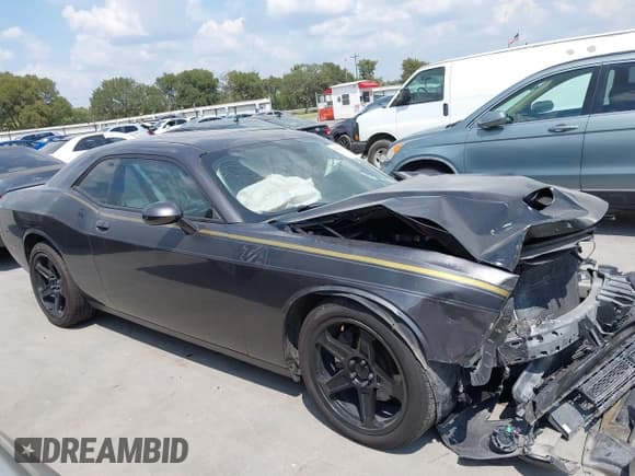 ✅ 2017 Dodge Challenger R/T • VIN: 2C3CDZBTXHH542859 • Lot: 43209477. Listed on IAAI with 66,771 mi. Free auction sales archive from the USA and detailed vehicle history report at DreamBid. Image 13.