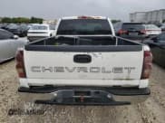 ✅ 2003 Chevrolet Silverado 1500 • VIN: 2GCEC19V631168963 • Лот: 79175394. Опубликован ранее на Copart с пробегом 258 212 миль. Бесплатный доступ к архиву аукционных продаж из США и подробный отчёт об истории автомобиля на DreamBid. Изображение 6.