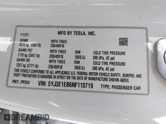 ✅ 2022 Tesla Model 3 Long Range • VIN: 5YJ3E1EB6NF110719 • Lot: 42172421. Wystawiony na IAAI z przebiegiem 44 772 mil. Bezpłatny archiwum sprzedaży aukcyjnych z USA i szczegółowy raport historii pojazdu na DreamBid. Zdjęcie 18.