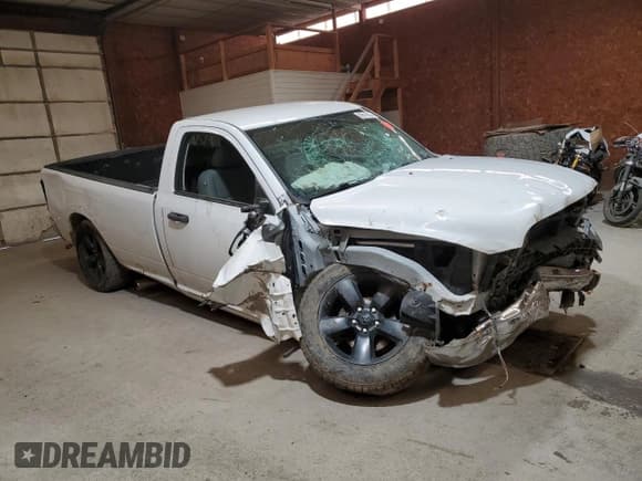 ✅ 2017 Ram 1500 Tradesman • VIN: 3C6JR6DT2HG675221 • Lot: 69618565. Listed on Copart with Not provided. Free auction sales archive from the USA and detailed vehicle history report at DreamBid. Image 4.