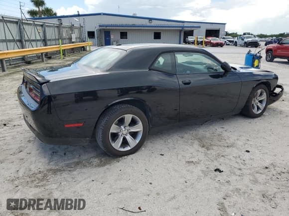 ✅ 2019 Dodge Challenger SXT • VIN: 2C3CDZAG5KH731592 • Lot: 65710414. Wystawiony na Copart z przebiegiem 30 043 mil. Bezpłatny archiwum sprzedaży aukcyjnych z USA i szczegółowy raport historii pojazdu na DreamBid. Zdjęcie 3.