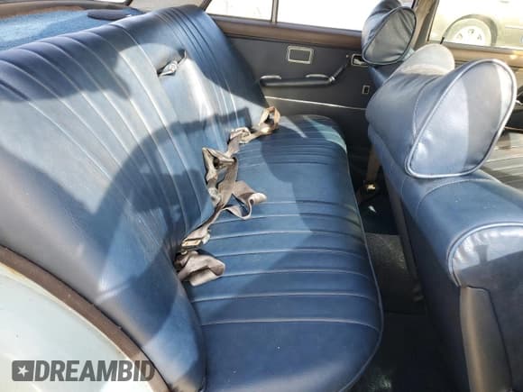 ✅ 1970 Mercedes-Benz 280 • VIN: 10801812055603 • Лот: 49133225. Опубликован ранее на Copart с пробегом 32 751 миль. Бесплатный доступ к архиву аукционных продаж из США и подробный отчёт об истории автомобиля на DreamBid. Изображение 10.