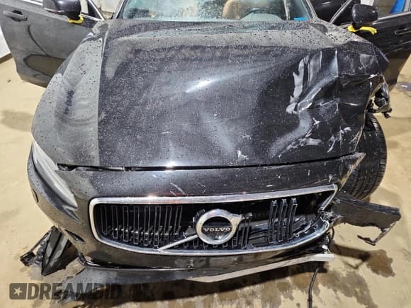 ✅ 2018 Volvo S90 Momentum • VIN: LVY982MKXJP039509 • Lot: 63425885. Wystawiony na Copart z przebiegiem Nie podano. Bezpłatny archiwum sprzedaży aukcyjnych z USA i szczegółowy raport historii pojazdu na DreamBid. Zdjęcie 11.