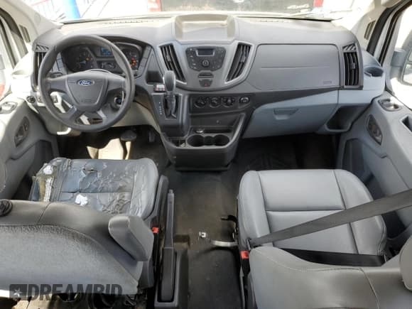 ✅ 2015 Ford Transit XL • VIN: 1FMZK1CM0FKA95478 • Lot: 53016525. Wystawiony na Copart z przebiegiem 207 278 mil. Bezpłatny archiwum sprzedaży aukcyjnych z USA i szczegółowy raport historii pojazdu na DreamBid. Zdjęcie 8.