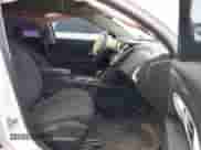 2016 Chevrolet Equinox LS z VIN 2GNALBEK8G1142068, wystawiony jako IAAI lot #43305548 z przebiegiem 140 073 mil mil oraz . Historia ofert i sprzedaży dostępna na DreamBid. Obrazek 5.