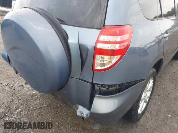 ✅ 2011 Toyota RAV4 • VIN: JTMZF4DV8BD031737 • Lot: 43192007. Listed on IAAI with 91,824 mi. Free auction sales archive from the USA and detailed vehicle history report at DreamBid. Image 20.