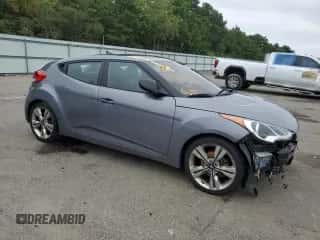 2016 Hyundai Veloster z VIN KMHTC6ADXGU252488, wystawiony jako Copart lot #65415583 z przebiegiem 53 482 mil mil oraz . Historia ofert i sprzedaży dostępna na DreamBid. Obrazek 4.