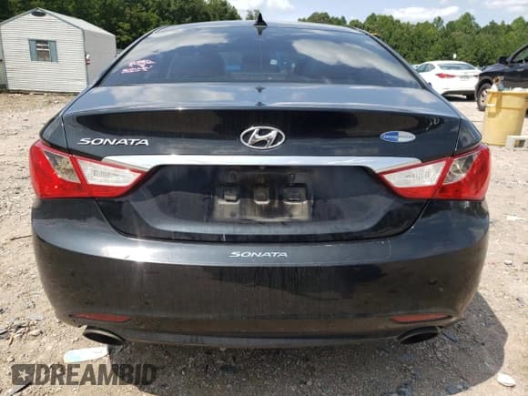 ✅ 2013 Hyundai Sonata SE • VIN: 5NPEC4AC2DH672096 • Lot: 68528414. Wystawiony na Copart z przebiegiem 199 519 mil. Bezpłatny archiwum sprzedaży aukcyjnych z USA i szczegółowy raport historii pojazdu na DreamBid. Zdjęcie 6.