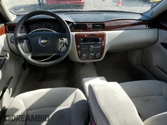 ✅ 2006 Chevrolet Impala LS • VIN: 2G1WB58KX69143469 • Lot: 92108975. Listed on Copart with 174,961 mi. Free auction sales archive from the USA and detailed vehicle history report at DreamBid. Image 8.