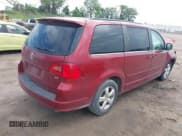 ✅ 2011 Volkswagen Routan SE • VIN: 2V4RW3DG4BR636014 • Lot: 42452137. Listed on IAAI with 203,029 mi. Free auction sales archive from the USA and detailed vehicle history report at DreamBid. Image 4.