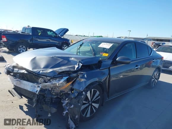 ✅ 2019 Nissan Altima SV • VIN: 1N4BL4DV5KC184078 • Lot: 43625431. Listed on IAAI with 126,825 mi. Free auction sales archive from the USA and detailed vehicle history report at DreamBid. Image 19.