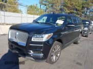 ✅ 2018 Lincoln Navigator Select • VIN: 5LMJJ3JT7JEL08789 • Lot: 41087888. Wystawiony na IAAI z przebiegiem 175 881 mil. Bezpłatny archiwum sprzedaży aukcyjnych z USA i szczegółowy raport historii pojazdu na DreamBid. Zdjęcie 2.