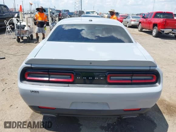 ✅ 2021 Dodge Challenger SXT • VIN: 2C3CDZAG9MH538638 • Lot: 42593682. Wystawiony na IAAI z przebiegiem 97 447 mil. Bezpłatny archiwum sprzedaży aukcyjnych z USA i szczegółowy raport historii pojazdu na DreamBid. Zdjęcie 16.