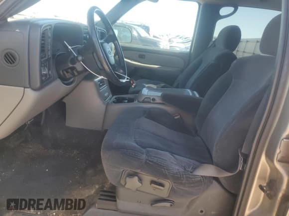 ✅ 2000 Chevrolet Suburban LS • VIN: 3GNFK16TXYG109480 • Лот: 52797825. Опубликован ранее на Copart с пробегом Не указан. Бесплатный доступ к архиву аукционных продаж из США и подробный отчёт об истории автомобиля на DreamBid. Изображение 7.