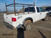 ✅ 2003 Chevrolet S-10 LS • VIN: 1GCCT19X738188905 • Лот: 41318651. Опубликован ранее на IAAI с пробегом 157 897 миль. Бесплатный доступ к архиву аукционных продаж из США и подробный отчёт об истории автомобиля на DreamBid. Изображение 4.