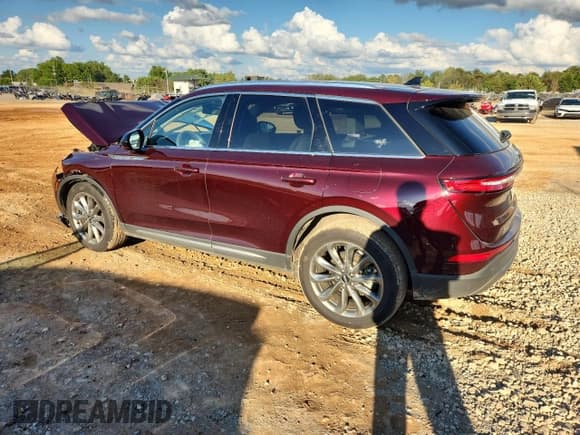 ✅ 2020 Lincoln Corsair Standard • VIN: 5LMCJ1C90LUL29605 • Lot: 81853235. Wystawiony na Copart z przebiegiem 41 960 mil. Bezpłatny archiwum sprzedaży aukcyjnych z USA i szczegółowy raport historii pojazdu na DreamBid. Zdjęcie 2.