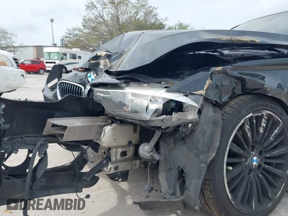 ✅ 2013 BMW 3 Series 328i xDrive • VIN: WBA3B5C53DF591002 • Lot: 38877599. Listed on IAAI with 136,098 mi. Free auction sales archive from the USA and detailed vehicle history report at DreamBid. Image 15.