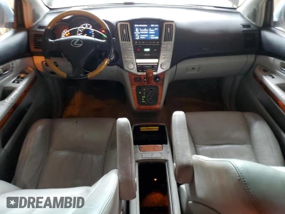 ✅ 2006 Lexus RX 330 • VIN: 2T2HA31U96C093677 • Lot: 89692555. Wystawiony na Copart z przebiegiem 195 590 mil. Bezpłatny archiwum sprzedaży aukcyjnych z USA i szczegółowy raport historii pojazdu na DreamBid. Zdjęcie 8.