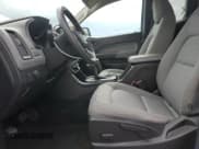 ✅ 2017 Chevrolet Colorado 2WD WT • VIN: 1GCHSBEA4H1203568 • Lot: 92033575. Wystawiony na Copart z przebiegiem 121 065 mil. Bezpłatny archiwum sprzedaży aukcyjnych z USA i szczegółowy raport historii pojazdu na DreamBid. Zdjęcie 7.