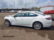 ✅ 2009 Mazda 6 S Grand Touring • VIN: 1YVHP82B995M09281 • Лот: 42060946. Опубликован ранее на IAAI с пробегом 102 423 миль. Бесплатный доступ к архиву аукционных продаж из США и подробный отчёт об истории автомобиля на DreamBid. Изображение 15.