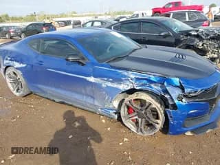 ✅ 2019 Chevrolet Camaro 1SS • VIN: 1G1FE1R78K0129083 • Лот: 43447269. Опубликован ранее на IAAI с пробегом 29 082 миль. Бесплатный доступ к архиву аукционных продаж из США и подробный отчёт об истории автомобиля на DreamBid. Изображение 1.