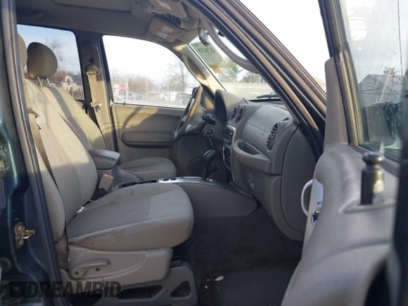 ✅ 2006 Jeep Liberty Limited • VIN: 1J4GL58K26W171745 • Лот: 43746329. Опубликован ранее на IAAI с пробегом 147 293 миль. Бесплатный доступ к архиву аукционных продаж из США и подробный отчёт об истории автомобиля на DreamBid. Изображение 5.