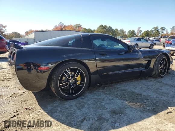 ✅ 2001 Chevrolet Corvette • VIN: 1G1YY22G015123022 • Lot: 91479215. Wystawiony na Copart z przebiegiem 189 319 mil. Bezpłatny archiwum sprzedaży aukcyjnych z USA i szczegółowy raport historii pojazdu na DreamBid. Zdjęcie 3.