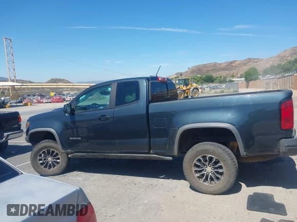 ✅ 2017 Chevrolet Colorado 4WD ZR2 • VIN: 1GCRTEEN8H1279140 • Лот: 42498421. Опубликован ранее на IAAI с пробегом 90 736 миль. Бесплатный доступ к архиву аукционных продаж из США и подробный отчёт об истории автомобиля на DreamBid. Изображение 14.
