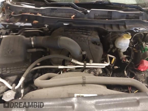 ✅ 2018 Ram 1500 Night • VIN: 1C6RR7MT0JS189238 • Lot: 43504875. Wystawiony na IAAI z przebiegiem 93 609 mil. Bezpłatny archiwum sprzedaży aukcyjnych z USA i szczegółowy raport historii pojazdu na DreamBid. Zdjęcie 10.