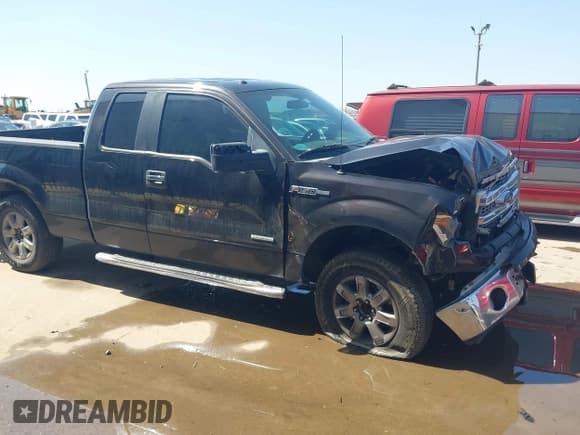 ✅ 2014 Ford F-150 XL • VIN: 1FTFX1CTXEFB99967 • Lot: 41857505. Wystawiony na IAAI z przebiegiem 170 478 mil. Bezpłatny archiwum sprzedaży aukcyjnych z USA i szczegółowy raport historii pojazdu na DreamBid. Zdjęcie 18.