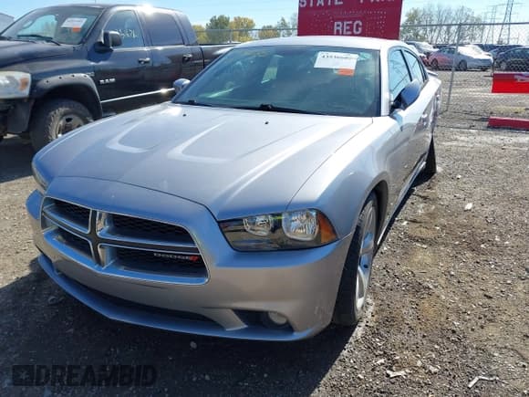 ✅ 2014 Dodge Charger SXT • VIN: 2C3CDXHG5EH165870 • Lot: 43536682. Listed on IAAI with 79,747 mi. Free auction sales archive from the USA and detailed vehicle history report at DreamBid. Image 19.