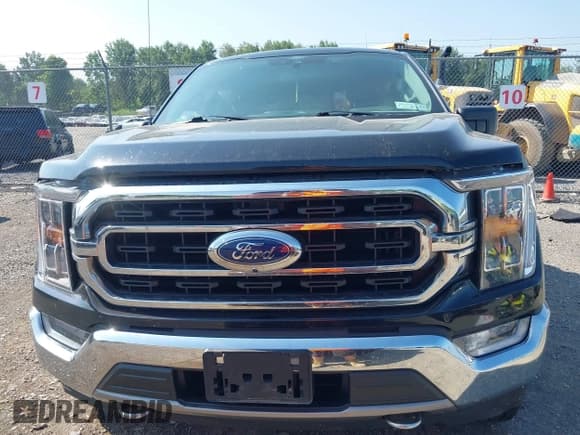 ✅ 2021 Ford F-150 XL • VIN: 1FTEW1EP9MFA82054 • Lot: 42739603. Listed on IAAI with 47,937 mi. Free auction sales archive from the USA and detailed vehicle history report at DreamBid. Image 13.