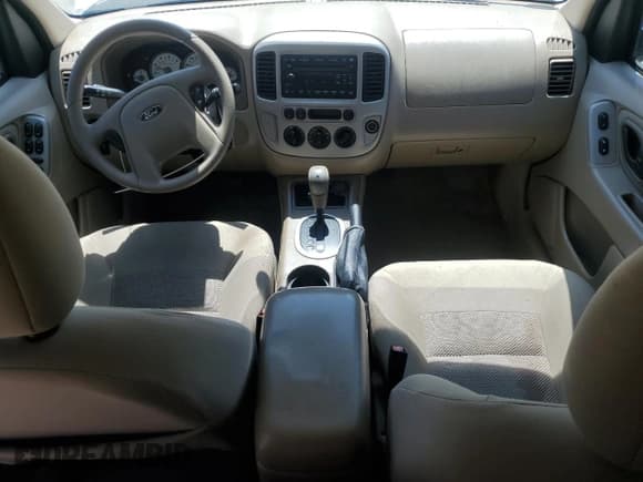 ✅ 2006 Ford Escape XLT • VIN: 1FMYU93176KB98889 • Лот: 56388425. Опубликован ранее на Copart с пробегом 149 002 миль. Бесплатный доступ к архиву аукционных продаж из США и подробный отчёт об истории автомобиля на DreamBid. Изображение 8.