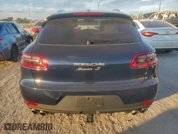 ✅ 2017 Porsche Macan S • VIN: WP1AB2A57HLB15224 • Lot: 92437215. Listed on Copart with 151,448 mi. Free auction sales archive from the USA and detailed vehicle history report at DreamBid. Image 6.