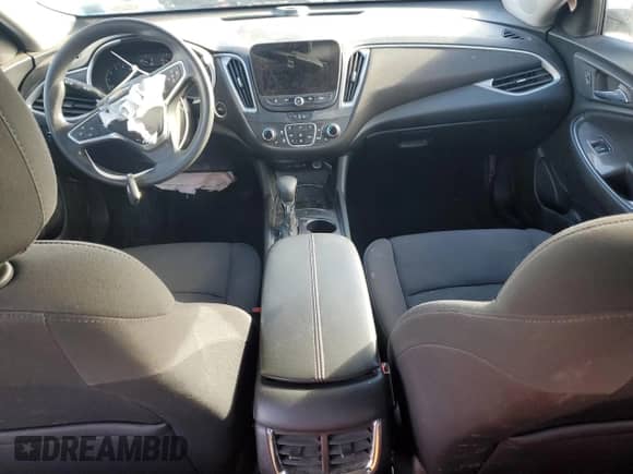 ✅ 2022 Chevrolet Malibu LT • VIN: 1G1ZD5ST1NF139552 • Lot: 82667285. Wystawiony na Copart z przebiegiem Nie podano mil. Skorzystaj z bezpłatnego archiwum sprzedaży aukcyjnych z USA i zobacz szczegółowy raport historii pojazdu na DreamBid. Zdjęcie 8.