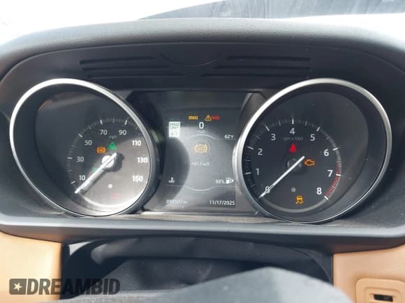 ✅ 2017 Land Rover Discovery HSE Luxury • VIN: SALRHBBV6HA041512 • Lot: 43731168. Listed on IAAI with 98,507 mi. Free auction sales archive from the USA and detailed vehicle history report at DreamBid. Image 7.