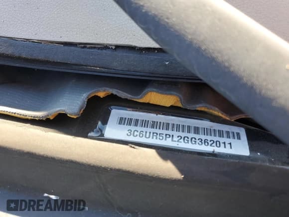 ✅ 2016 Ram 2500 Longhorn Limited • VIN: 3C6UR5PL2GG362011 • Lot: 75616554. Wystawiony na Copart z przebiegiem Nie podano. Bezpłatny archiwum sprzedaży aukcyjnych z USA i szczegółowy raport historii pojazdu na DreamBid. Zdjęcie 13.