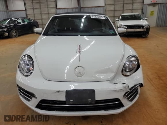 ✅ 2018 Volkswagen Beetle S • VIN: 3VW5DAATXJM512806 • Lot: 84728075. Listed on Copart with 139,574 mi. Free auction sales archive from the USA and detailed vehicle history report at DreamBid. Image 5.