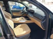 ✅ 2024 Mercedes-Benz GLS 450 • VIN: 4JGFF5KE3RB102873 • Лот: 41819329. Опубликован ранее на IAAI с пробегом 20 802 миль. Бесплатный доступ к архиву аукционных продаж из США и подробный отчёт об истории автомобиля на DreamBid. Изображение 5.