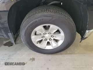 2021 Chevrolet Silverado 1500 LT z VIN 3GCPWCED7MG273349, wystawiony jako IAAI lot #42466393 z przebiegiem 194 965 mil mil oraz . Historia ofert i sprzedaży dostępna na DreamBid. Obrazek 1.