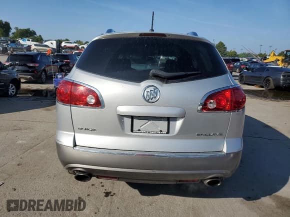 ✅ 2010 Buick Enclave CX • VIN: 5GALRAED7AJ101408 • Lot: 71518555. Wystawiony na Copart z przebiegiem 136 390 mil. Bezpłatny archiwum sprzedaży aukcyjnych z USA i szczegółowy raport historii pojazdu na DreamBid. Zdjęcie 6.