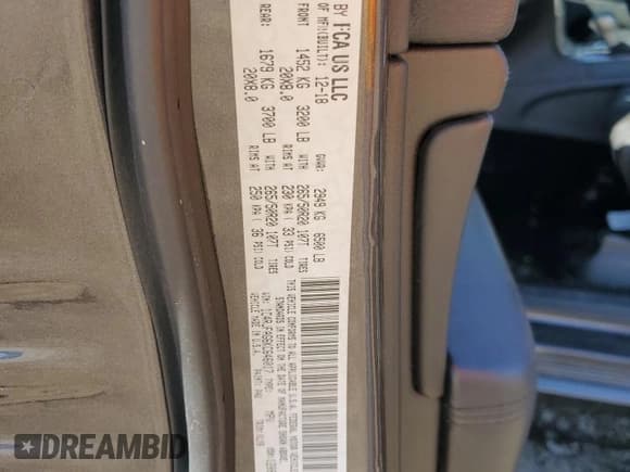 ✅ 2019 Jeep Grand Cherokee Altitude • VIN: 1C4RJFAG6KC646017 • Лот: 81796755. Опубликован ранее на Copart с пробегом 64 766 миль. Бесплатный доступ к архиву аукционных продаж из США и подробный отчёт об истории автомобиля на DreamBid. Изображение 14.