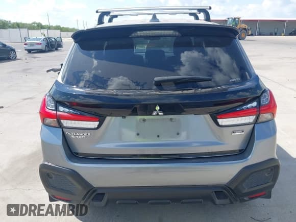 ✅ 2024 Mitsubishi Outlander S • VIN: JA4ARUAU1RU005162 • Lot: 43375023. Listed on IAAI with 63,375 mi. Free auction sales archive from the USA and detailed vehicle history report at DreamBid. Image 16.