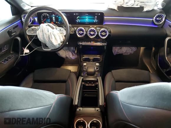 ✅ 2020 Mercedes-Benz A 220 • VIN: W1K3G4FB4LW043532 • Lot: 51285845. Wystawiony na Copart z przebiegiem 21 863 mil. Bezpłatny archiwum sprzedaży aukcyjnych z USA i szczegółowy raport historii pojazdu na DreamBid. Zdjęcie 8.