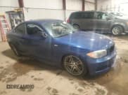 ✅ 2013 BMW 1 Series 135i • VIN: WBAUC9C51DVY60421 • Лот: 52700235. Опубликован ранее на Copart с пробегом 90 837 миль. Бесплатный доступ к архиву аукционных продаж из США и подробный отчёт об истории автомобиля на DreamBid. Изображение 4.